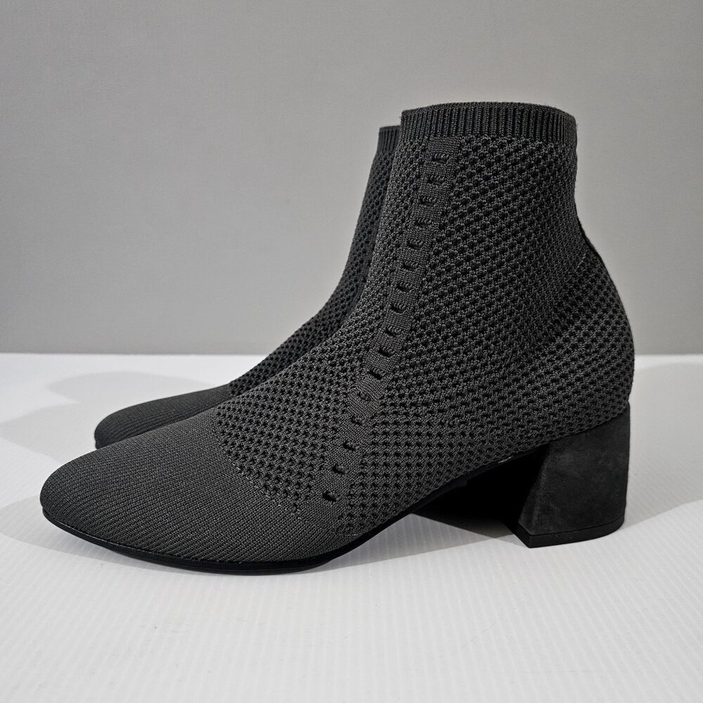 Eileen Fisher Honey Sock Ankle Bootie Graphite Gray Stretch Knit Size 7